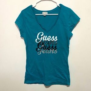Guess t-shirt only worn a couple of times
